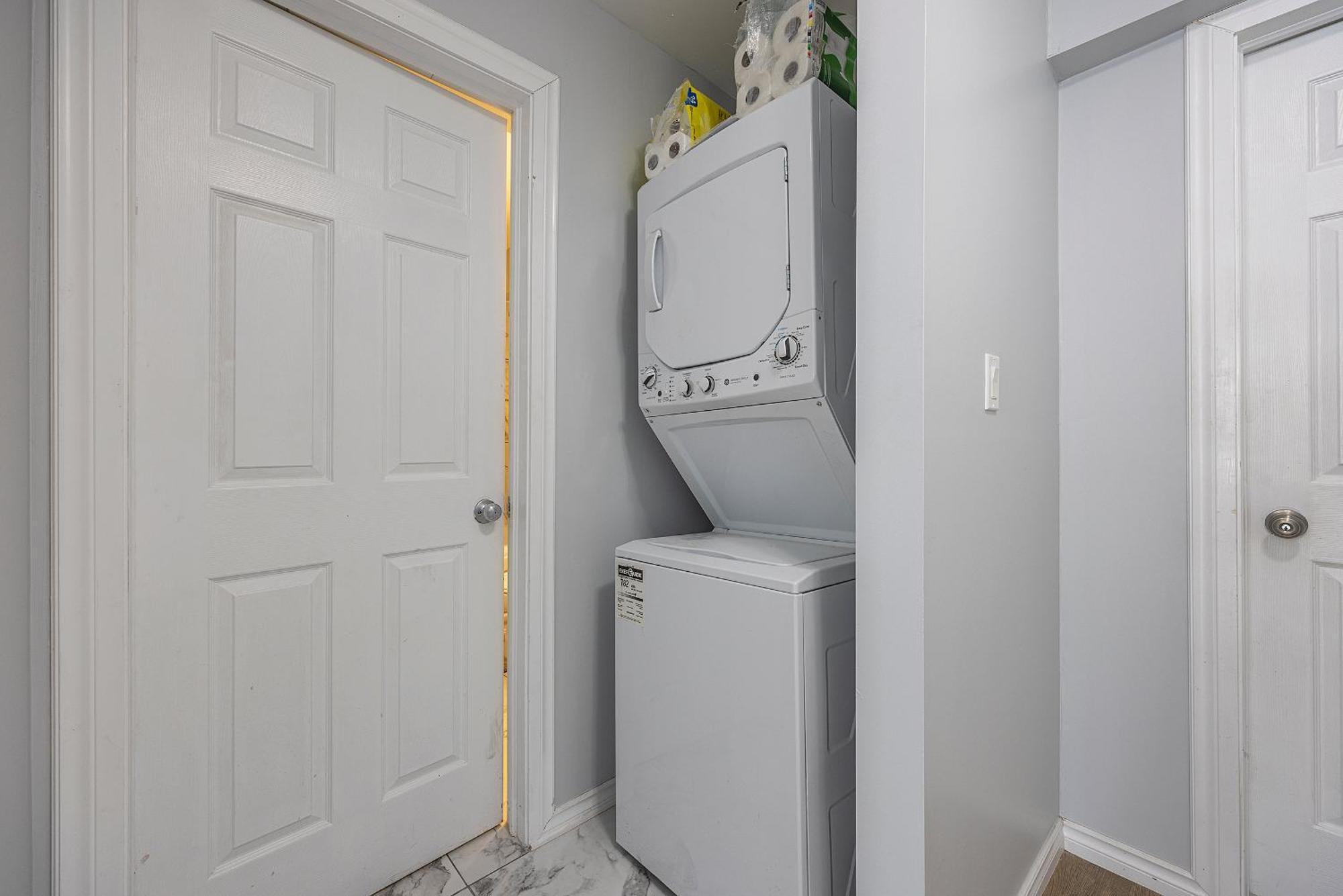3 Bedroom Appartment-Limestone Kingston Exterior photo
